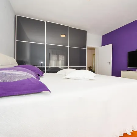 Luca By Interhome Biograd Na Moru